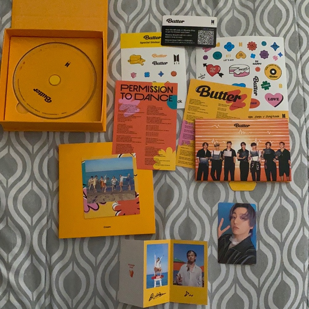 🧡BTS Butter Cream Ver. Jungkook PC + V Message Card🧡